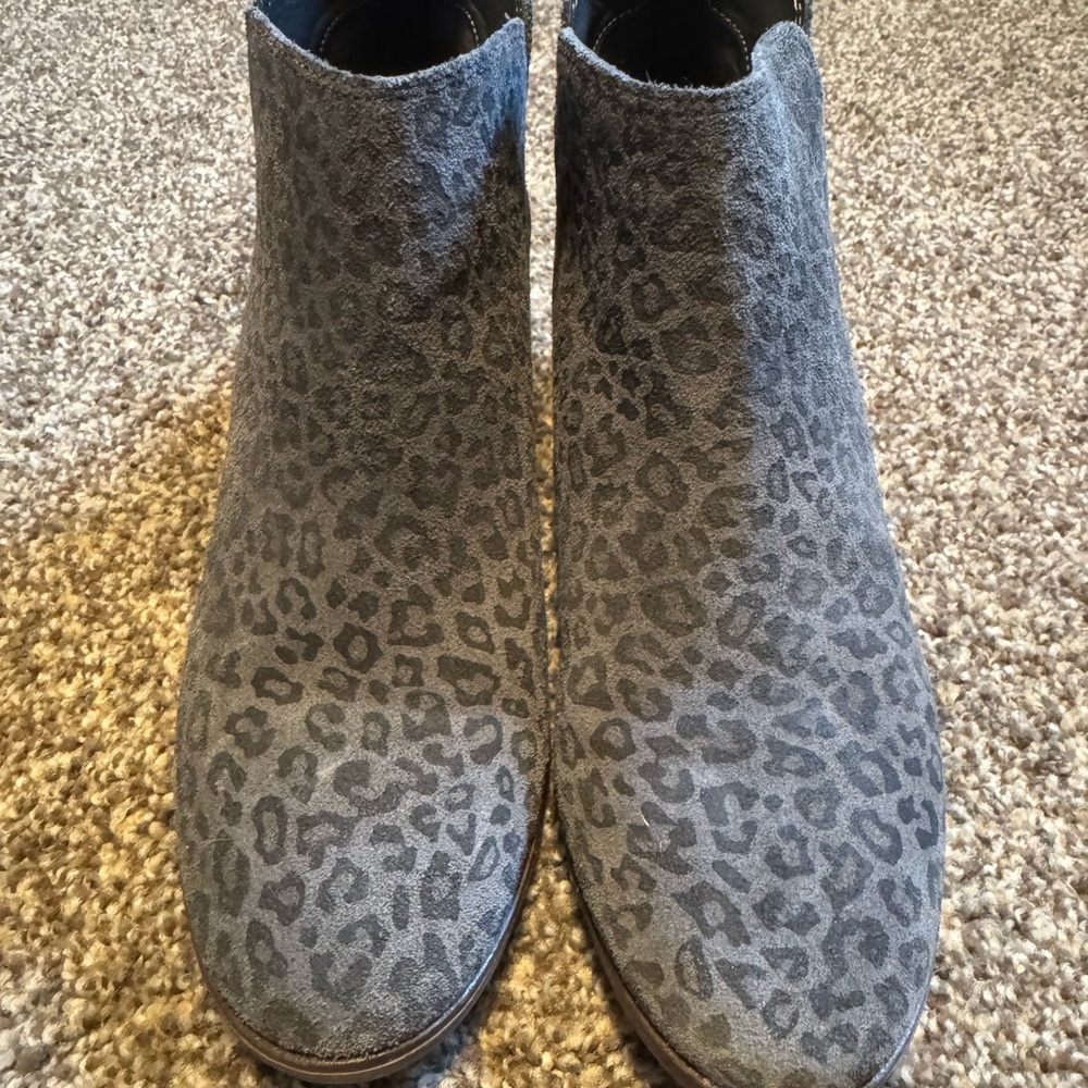 Michael Shannon Gray Leopard Ankle Boots